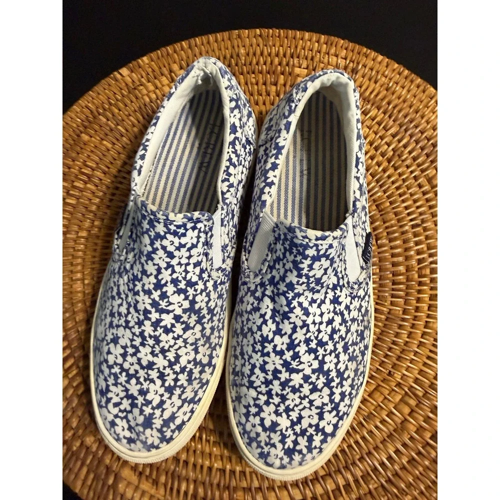 J.Crew Womens Blue White Floral Canvas Slip On Sneakers Shoes Size 7